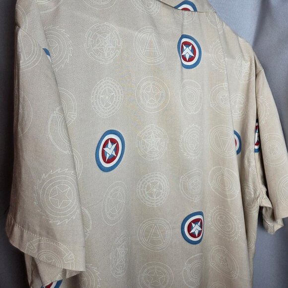 Captain America Marvel Shirt Men’s Short Sleeve Button Down Collar Size XL/TG/EG - Picture 12 of 13